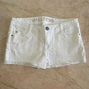 Vanilla Star White Lace Trim Denim Shorts